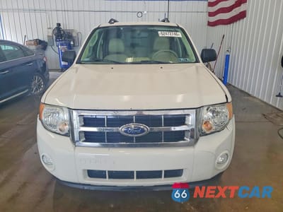 Piąte zdjęcie samochodu w środku: 2012 FORD ESCAPE XLT VIN:1FMCU9D72CKC56237 - miniatura