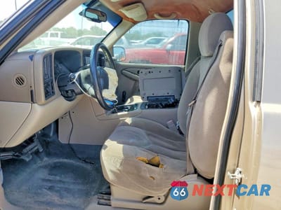 Zdjęcie 7 z 12 samochodu: 2004 GMC NEW SIERRA C1500 VIN:1GTEC14X24Z289068 - miniatura