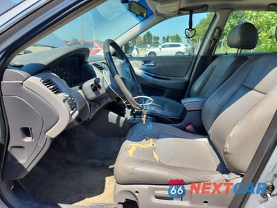 Zdjęcie 7 z 12 samochodu: 2002 HONDA ACCORD EX VIN:1HGCG16552A026884 - miniatura