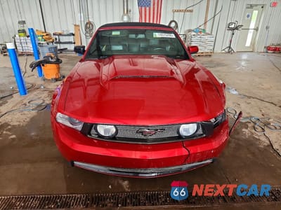 Piąte zdjęcie samochodu w środku: 2011 FORD MUSTANG GT VIN:1ZVBP8FF3B5104564 - miniatura