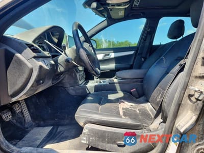 Zdjęcie 7 z 13 samochodu: 2008 MERCEDES-BENZ C 300 VIN:WDDGF54X28F067828 - miniatura