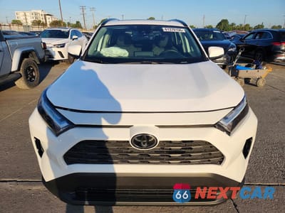 Piąte zdjęcie samochodu w środku: 2024 TOYOTA RAV4 XLE VIN:2T3W1RFV4RC268574 - miniatura