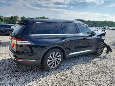 Trzecie zdjęcie samochodu z tyłu: 2025 LINCOLN AVIATOR VIN:5LM5J6WC2SGL15957 - miniatura