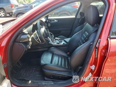 Zdjęcie 7 z 13 samochodu: 2018 ALFA ROMEO GIULIA TI Q4 VIN:ZARFAEEN3J7572459 - miniatura