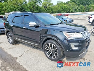Czwarte zdjęcie samochodu z boku: 2016 FORD EXPLORER PLATINUM VIN:1FM5K8HT1GGD22883 - miniatura