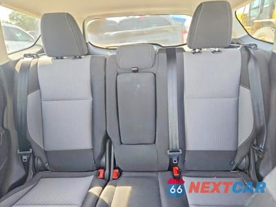 Zdjęcie 10 z 13 samochodu: 2017 FORD ESCAPE SE VIN:1FMCU0GD6HUE22770 - miniatura