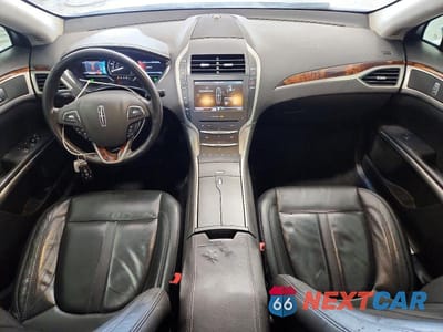 Zdjęcie 8 z 12 samochodu: 2014 LINCOLN MKZ HYBRID VIN:3LN6L2LU2ER829666 - miniatura
