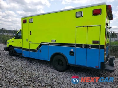 Drugie zdjęcie samochodu z przodu: 2009 FORD ECONOLINE E450 SUPER DUTY CUTAWAY VAN VIN:1FDXE45P99DA18673 - miniatura