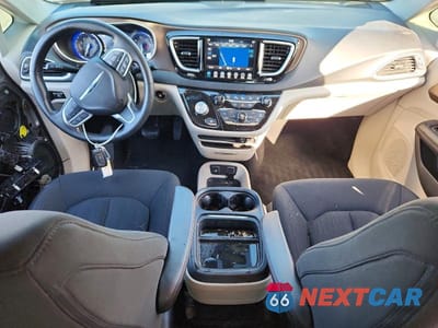 Zdjęcie 8 z 14 samochodu: 2019 CHRYSLER PACIFICA TOURING PLUS VIN:2C4RC1FG5KR505629 - miniatura