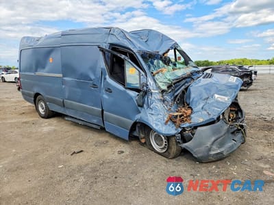 Czwarte zdjęcie samochodu z boku: 2019 MERCEDES-BENZ SPRINTER 2500/3500 DELIVERY VAN VIN:WD4PF1CD7KT011845 - miniatura