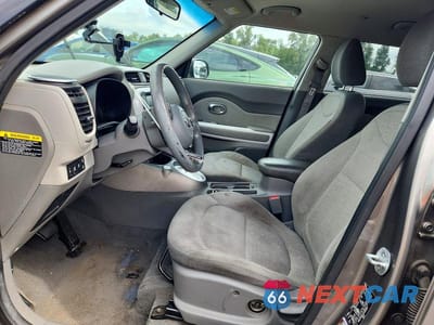 Zdjęcie 7 z 12 samochodu: 2016 KIA SOUL EV BASE VIN:KNDJP3AEXG7006093 - miniatura