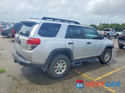 Trzecie zdjęcie samochodu z tyłu: 2010 TOYOTA 4RUNNER TRAIL VIN:JTEBU5JRXA5031019 - miniatura