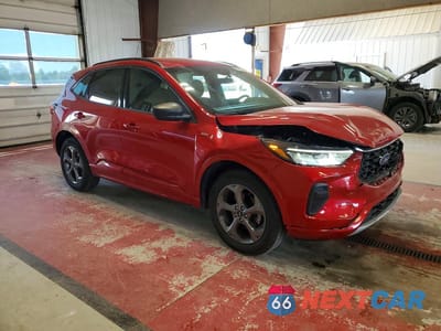 Czwarte zdjęcie samochodu z boku: 2023 FORD ESCAPE ST LINE VIN:1FMCU9MN0PUA73959 - miniatura