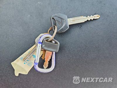 Zdjęcie 8 z 9 samochodu: 2023 HONDA CMX500 VIN:MLHPC560XP5600836 - miniatura