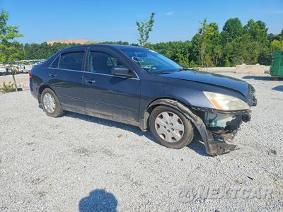 Czwarte zdjęcie samochodu z boku: 2004 HONDA ACCORD LX VIN:1HGCM56344A171299 - miniatura