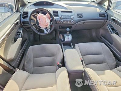 Zdjęcie 8 z 12 samochodu: 2006 HONDA CIVIC EX VIN:1HGFA16896L004650 - miniatura