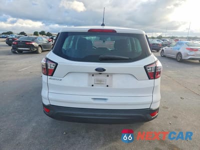 Zdjęcie 6 z 13 samochodu: 2018 FORD ESCAPE S VIN:1FMCU0F70JUA39635 - miniatura