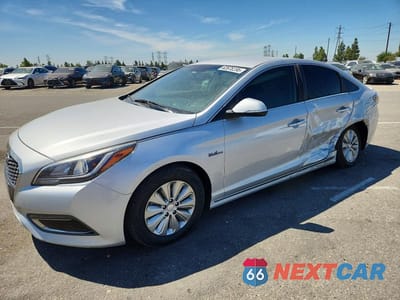 2016 HYUNDAI SONATA HYBRID SE KMHE24L14GA040352 - główne zdjęcie licytacji z USA - miniatura