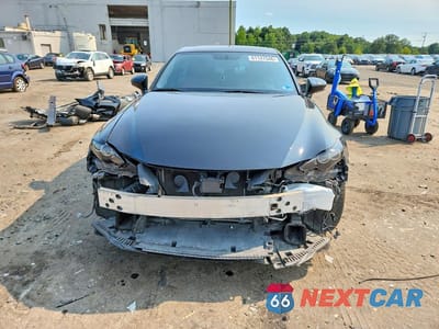 Piąte zdjęcie samochodu w środku: 2016 LEXUS IS 200T VIN:JTHBA1D24G5030069 - miniatura
