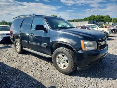 Czwarte zdjęcie samochodu z boku: 2012 CHEVROLET TAHOE LT VIN:1GNSKBE03CR132751 - miniatura