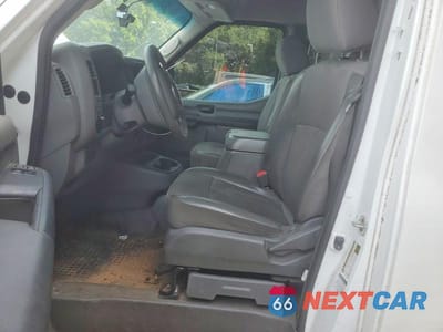 Zdjęcie 7 z 13 samochodu: 2021 NISSAN NV 2500 HD SV VIN:1N6BF0LY4MN808768 - miniatura