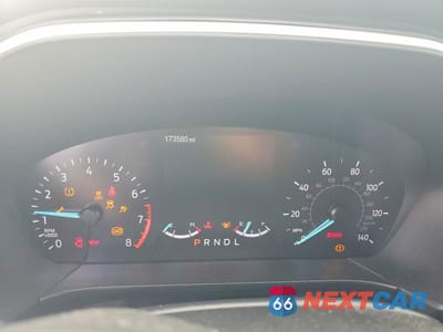 Zdjęcie 9 z 13 samochodu: 2021 FORD ESCAPE SE VIN:1FMCU0G67MUA59049 - miniatura