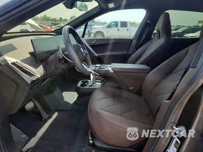 Zdjęcie 7 z 13 samochodu: 2025 BMW IX XDRIVE50 VIN:WB523CF03SCT79288 - miniatura