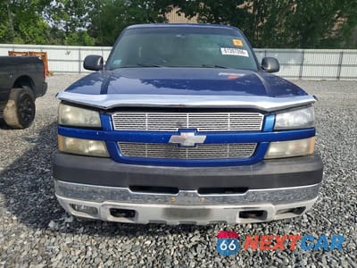 Piąte zdjęcie samochodu w środku: 2003 CHEVROLET SILVERADO K2500 HEAVY DUTY VIN:1GCHK29U23E130240 - miniatura