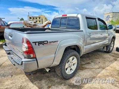 Trzecie zdjęcie samochodu z tyłu: 2014 TOYOTA TACOMA DOUBLE CAB PRERUNNER VIN:5TFJU4GN5EX054846 - miniatura