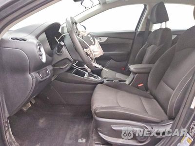 Zdjęcie 7 z 12 samochodu: 2023 KIA FORTE LX VIN:3KPF24AD5PE685885 - miniatura