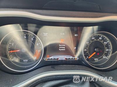 Zdjęcie 9 z 12 samochodu: 2015 JEEP CHEROKEE TRAILHAWK VIN:1C4PJMBS3FW674893 - miniatura