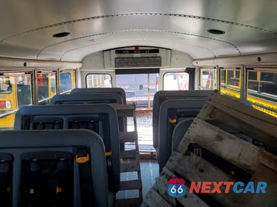 Zdjęcie 6 z 10 samochodu: 2012 THOMAS MINOTOUR G3500 - SCHOOL BUS VIN:1GB3G3BG9C1175368 - miniatura