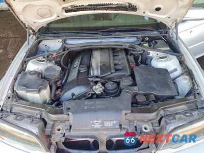 Zdjęcie 11 z 12 samochodu: 2001 BMW 325 CI VIN:WBABN33421JW49639 - miniatura