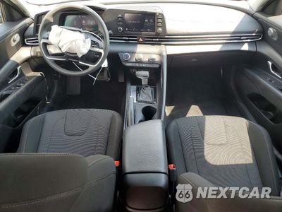 Zdjęcie 8 z 12 samochodu: 2025 HYUNDAI ELANTRA SE VIN:KMHLL4DG0SU936758 - miniatura