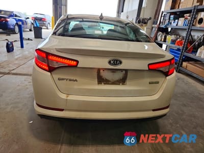 Zdjęcie 6 z 12 samochodu: 2012 KIA OPTIMA HYBRID VIN:KNAGM4AD5C5011690 - miniatura