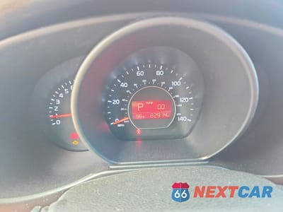 Zdjęcie 9 z 12 samochodu: 2015 KIA SOUL ! VIN:KNDJX3A57F7810480 - miniatura