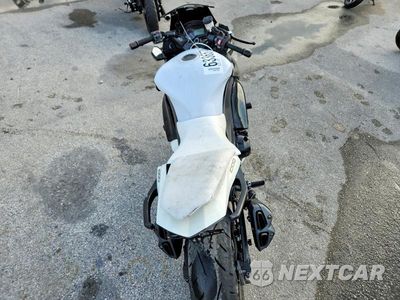 Zdjęcie 6 z 9 samochodu: 2013 KAWASAKI ZX1000 H VIN:JKAZXCH16DA006168 - miniatura