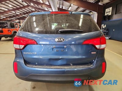 Zdjęcie 6 z 13 samochodu: 2014 KIA SORENTO LX VIN:5XYKT3A60EG528787 - miniatura