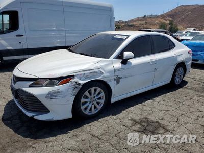 2020 TOYOTA CAMRY LE 4T1C11AK2LU865240 - główne zdjęcie licytacji z USA - miniatura