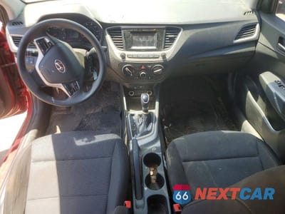Zdjęcie 8 z 12 samochodu: 2019 HYUNDAI ACCENT SE VIN:3KPC24A31KE054666 - miniatura