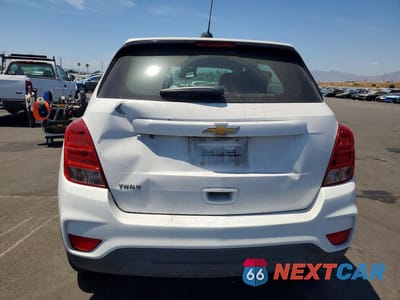 Zdjęcie 6 z 12 samochodu: 2017 CHEVROLET TRAX LS VIN:3GNCJKSB4HL270522 - miniatura