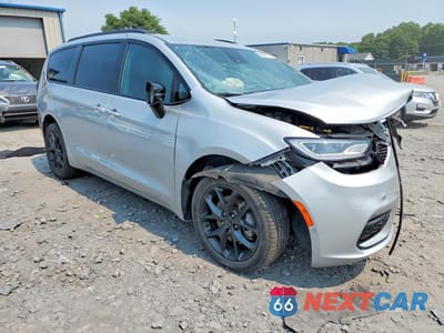 Czwarte zdjęcie samochodu z boku: 2024 CHRYSLER PACIFICA TOURING L VIN:2C4RC3BG0RR174938 - miniatura