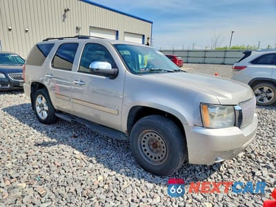 Czwarte zdjęcie samochodu z boku: 2007 CHEVROLET TAHOE K1500 VIN:1GNFK130X7J377680 - miniatura
