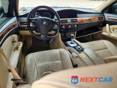 Zdjęcie 8 z 12 samochodu: 2010 BMW 528 XI VIN:WBANV1C50AC445470 - miniatura