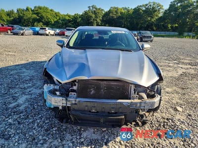 Piąte zdjęcie samochodu w środku: 2020 FORD FUSION SE VIN:3FA6P0HD9LR190386 - miniatura