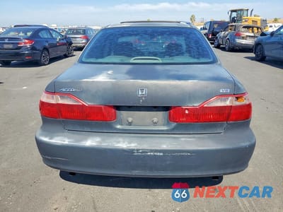 Zdjęcie 6 z 12 samochodu: 1998 HONDA ACCORD EX VIN:1HGCG1656WA060368 - miniatura