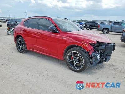 Czwarte zdjęcie samochodu z boku: 2022 ALFA ROMEO STELVIO TI VIN:ZASPAKBNXN7D29844 - miniatura