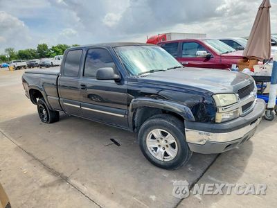 Czwarte zdjęcie samochodu z boku: 2003 CHEVROLET SILVERADO K1500 VIN:1GCEK19T93E374634 - miniatura