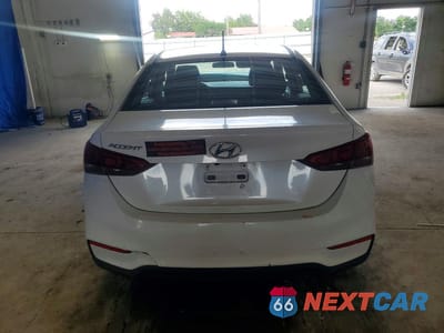 Zdjęcie 6 z 12 samochodu: 2018 HYUNDAI ACCENT SE VIN:3KPC24A34JE010594 - miniatura