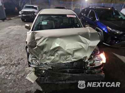 Piąte zdjęcie samochodu w środku: 2004 TOYOTA CAMRY LE VIN:4T1BE32KX4U315506 - miniatura